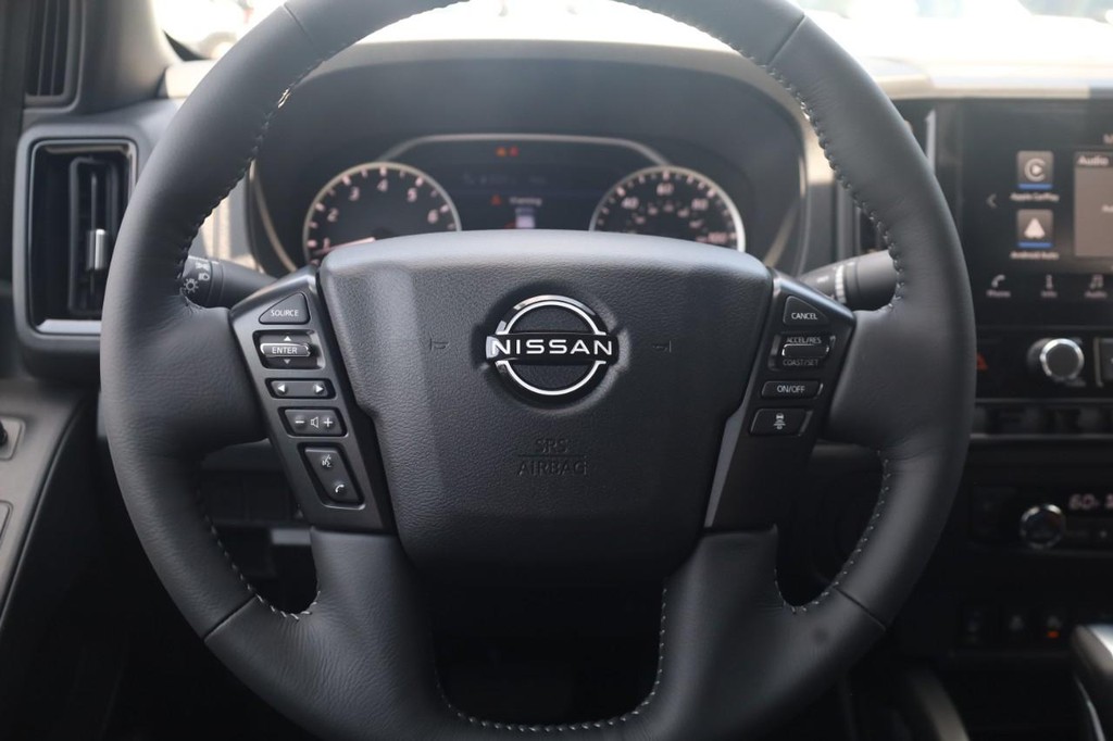 Nissan Frontier Vehicle Image 08