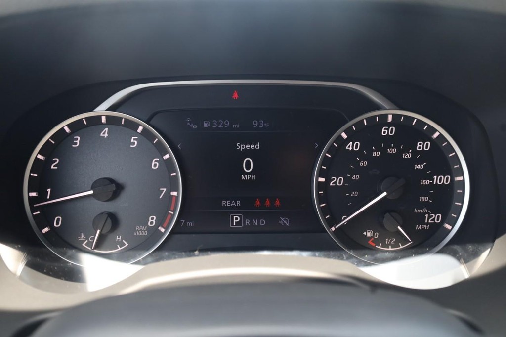 Nissan Frontier Vehicle Image 13