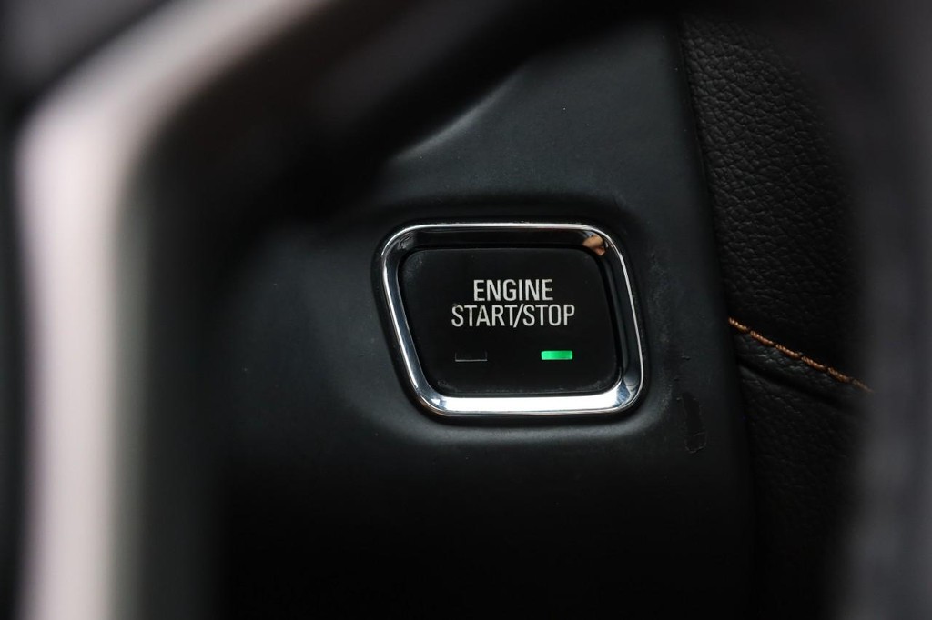 GMC Acadia Vehicle Image 17