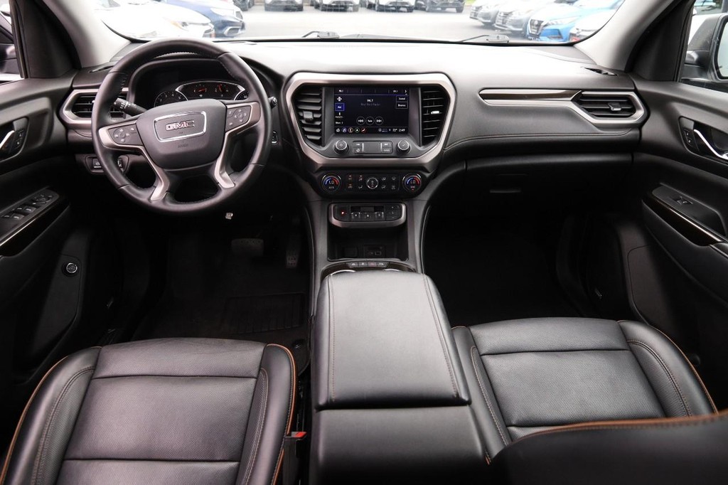 GMC Acadia Vehicle Image 24