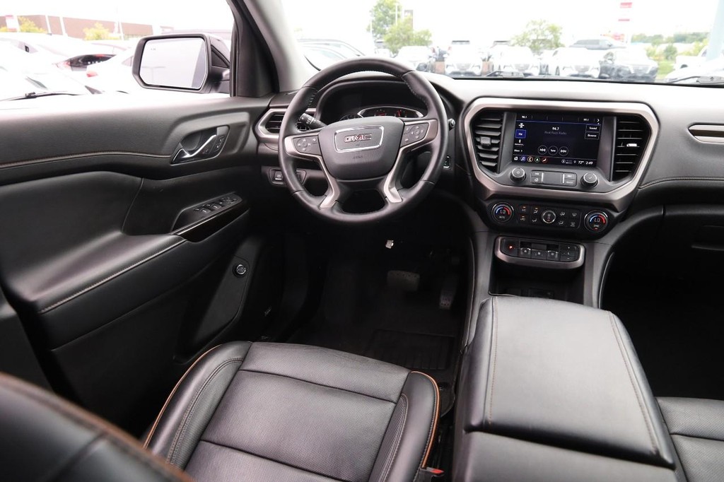 GMC Acadia Vehicle Image 25