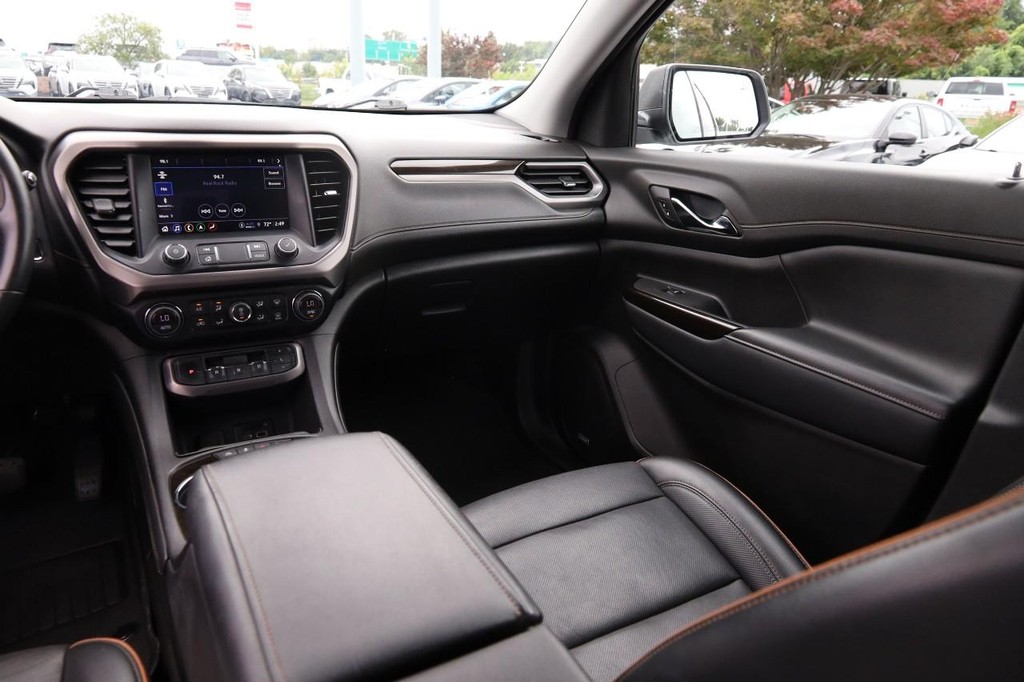 GMC Acadia Vehicle Image 27