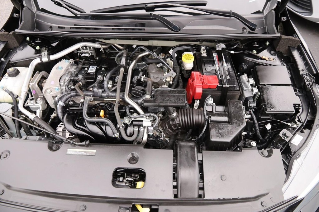 Nissan Sentra Vehicle Image 27