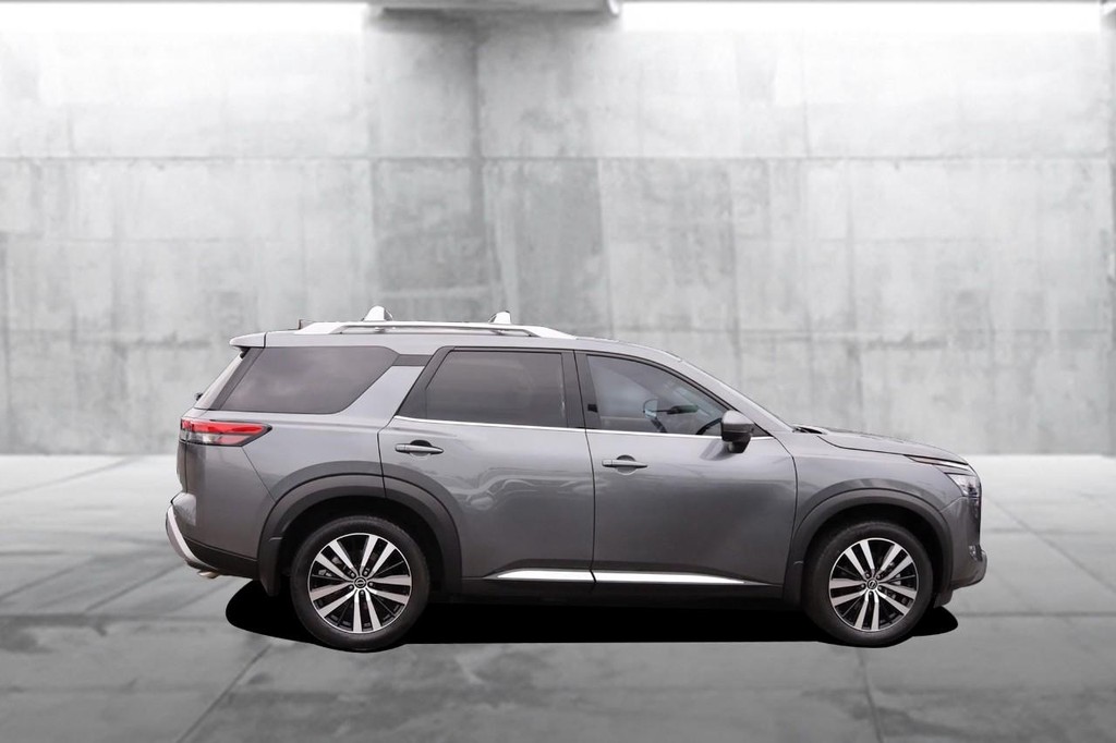 Nissan Pathfinder Vehicle Image 05
