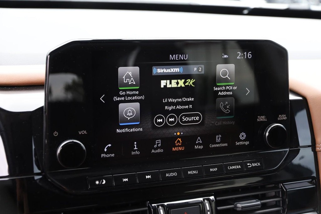 Nissan Pathfinder Vehicle Image 19