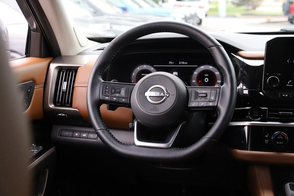 Nissan Pathfinder Vehicle Image 27