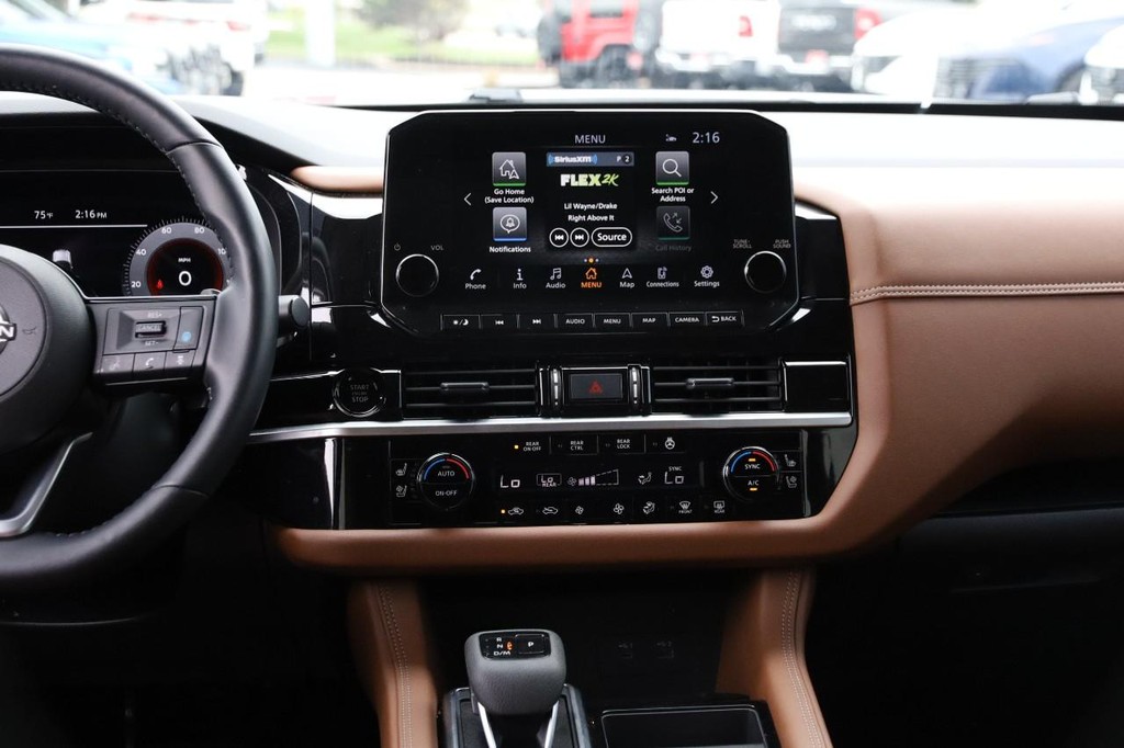 Nissan Pathfinder Vehicle Image 28