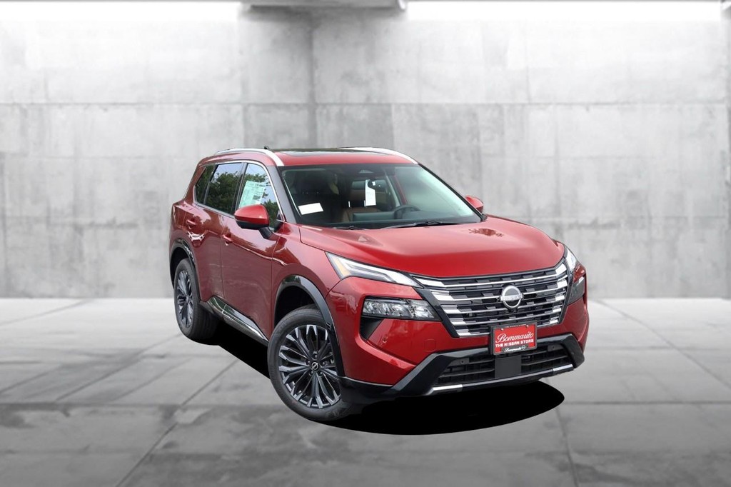 Nissan Rogue Vehicle Image 02
