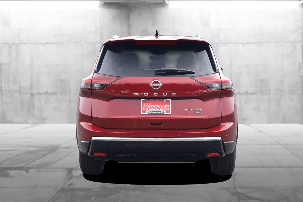 Nissan Rogue Vehicle Image 06