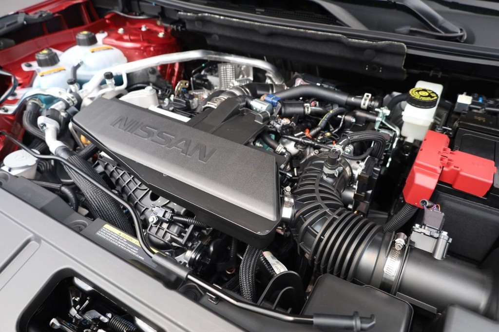 Nissan Rogue Vehicle Image 24