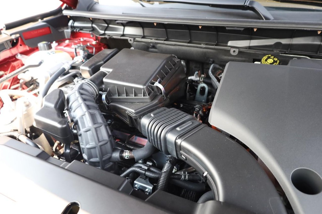Nissan Rogue Plug-In Hybrid Vehicle Image 25