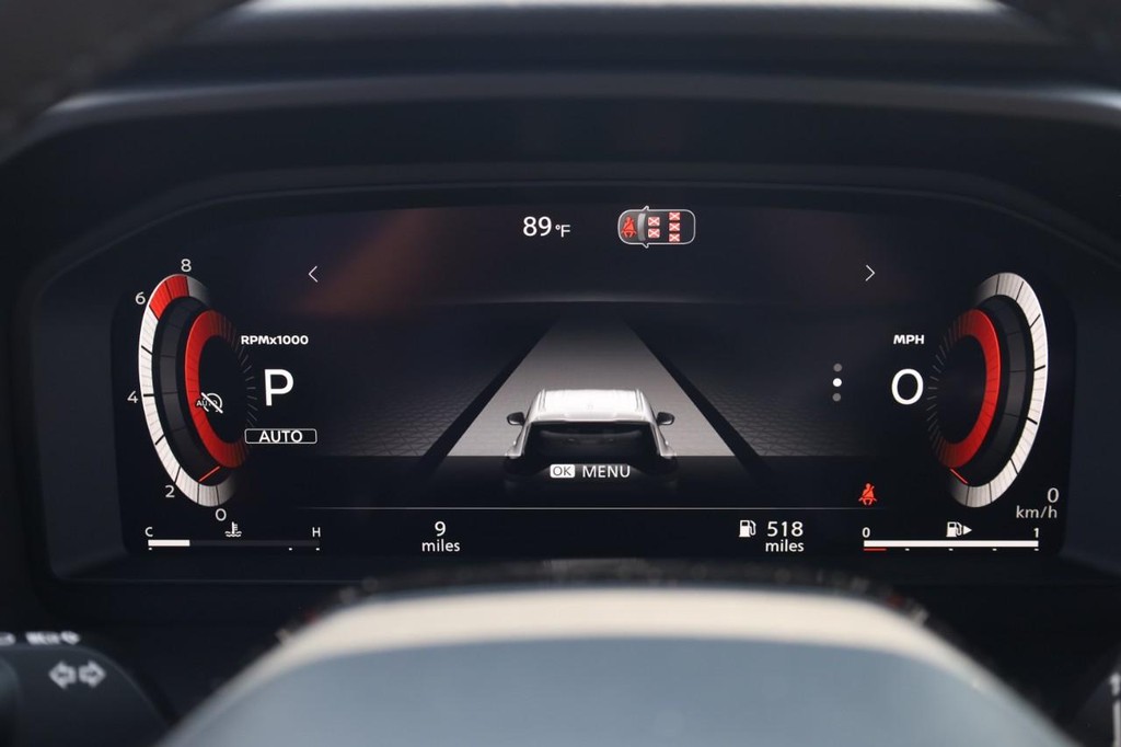 Nissan Rogue Vehicle Full-screen Gallery Image 10