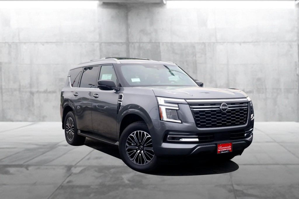 Nissan Armada Vehicle Full-screen Gallery Image 2