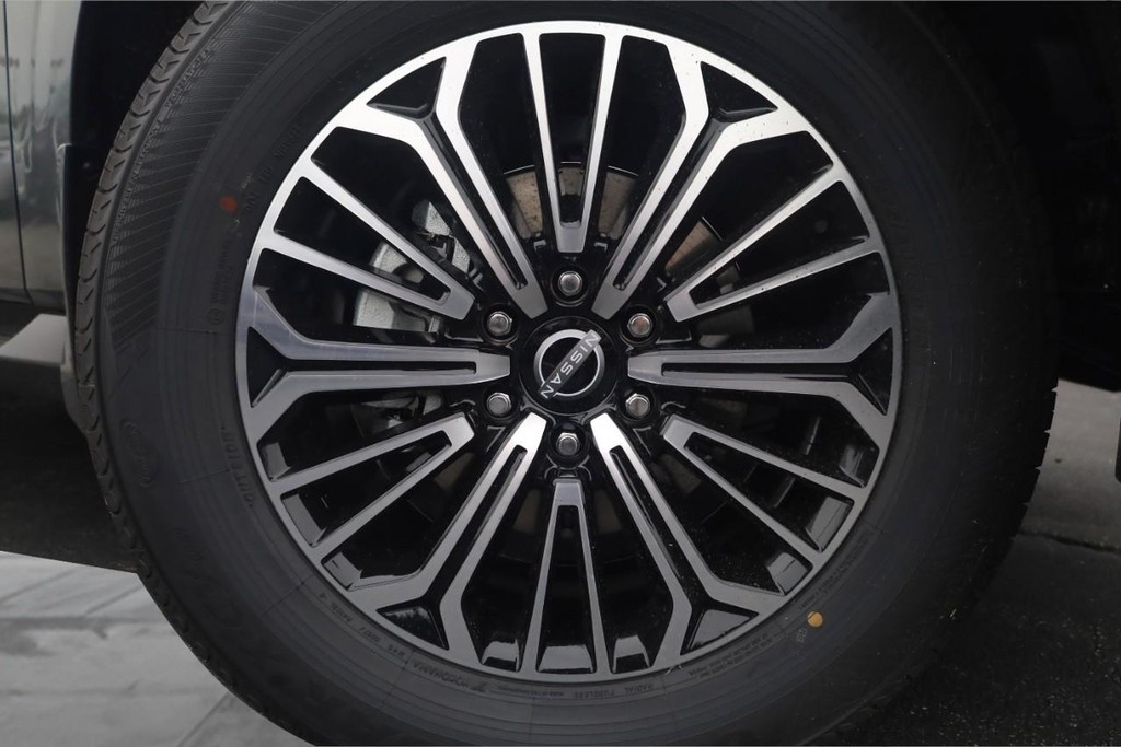 Nissan Armada Vehicle Full-screen Gallery Image 3