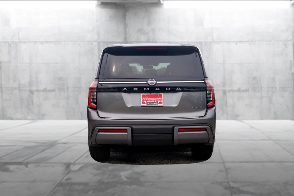 Nissan Armada Vehicle Full-screen Gallery Image 6