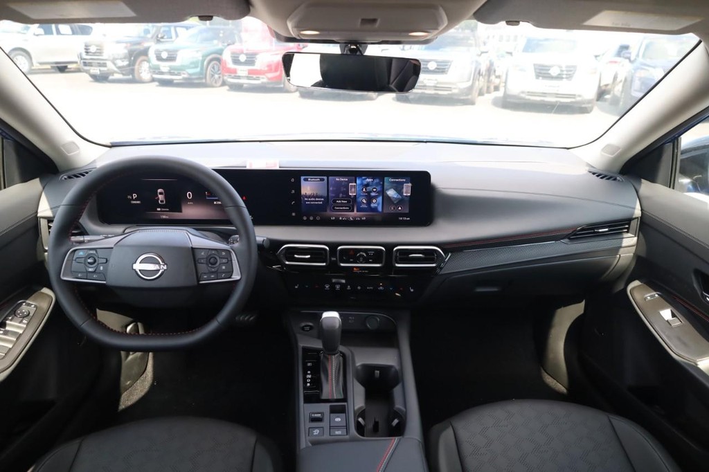 Nissan Sentra Vehicle Image 07