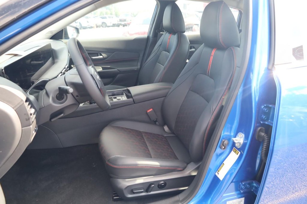Nissan Sentra Vehicle Image 20