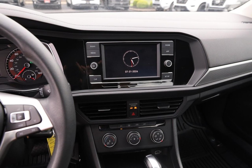 Volkswagen Jetta Vehicle Image 14