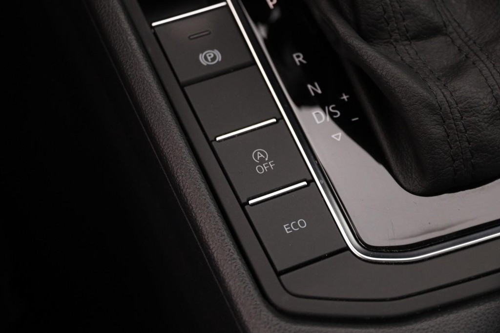 Volkswagen Jetta Vehicle Image 18