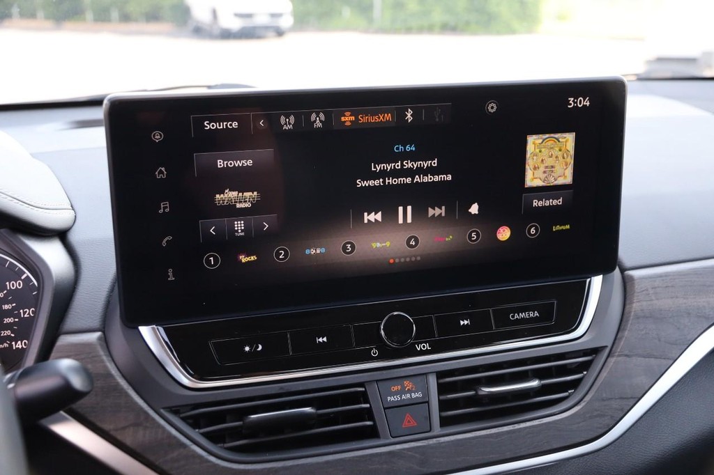 Nissan Altima Vehicle Image 15