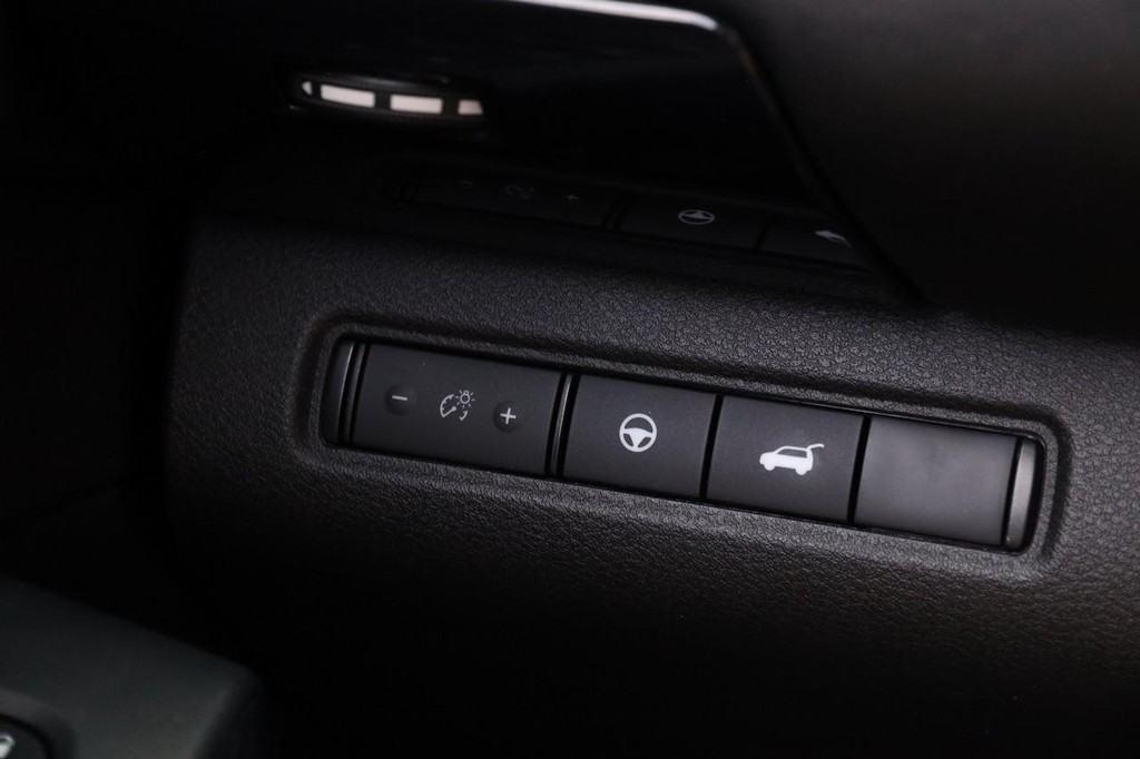 Nissan Pathfinder Vehicle Image 23