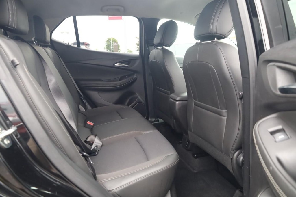 Buick Encore GX Vehicle Full-screen Gallery Image 20