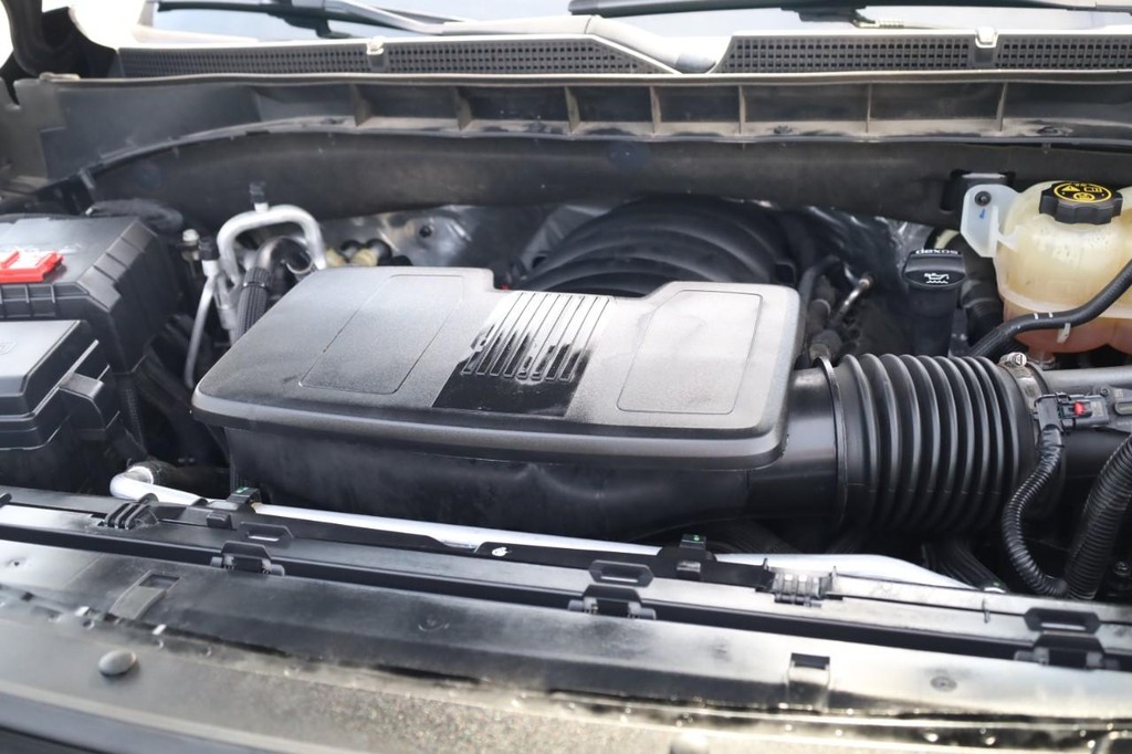 GMC Yukon XL Vehicle Full-screen Gallery Image 30