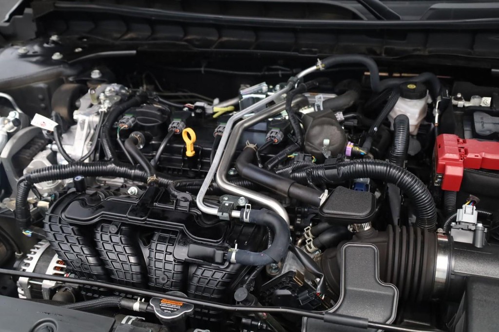Nissan Altima Vehicle Image 26