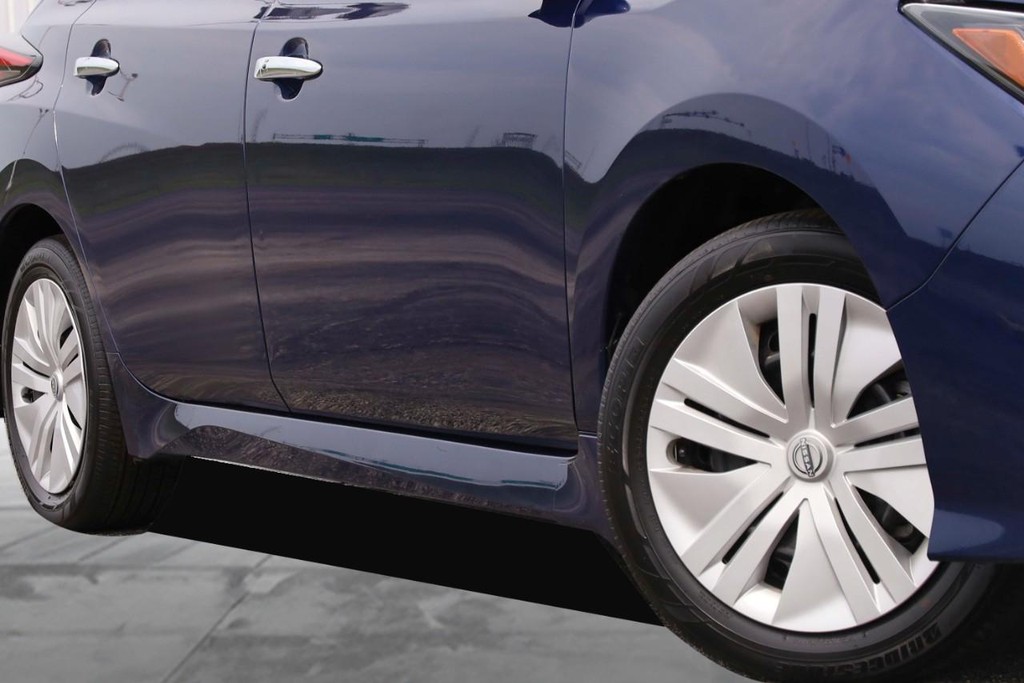 Nissan LEAF Vehicle Image 03