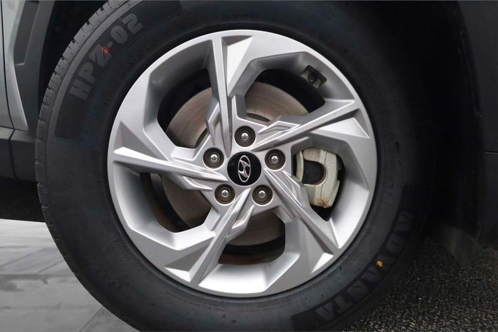 Hyundai Tucson Vehicle Image 03