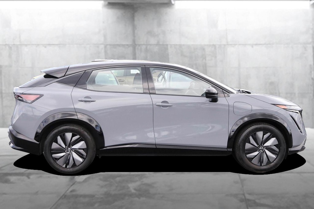 Nissan ARIYA Vehicle Full-screen Gallery Image 5