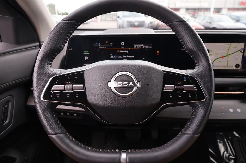 Nissan ARIYA Vehicle Full-screen Gallery Image 12