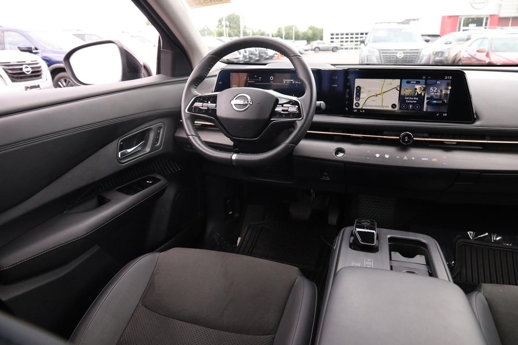 Nissan ARIYA Vehicle Full-screen Gallery Image 25