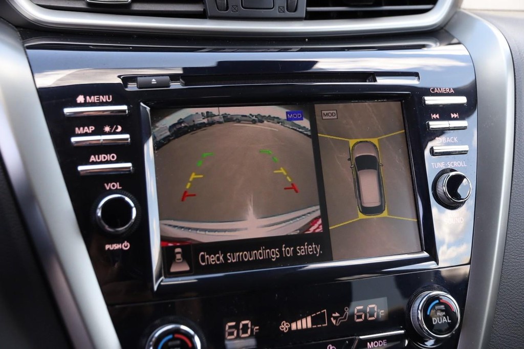 Nissan Murano Vehicle Image 19