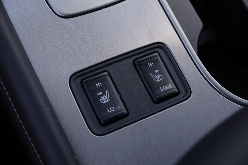 Nissan Murano Vehicle Image 21