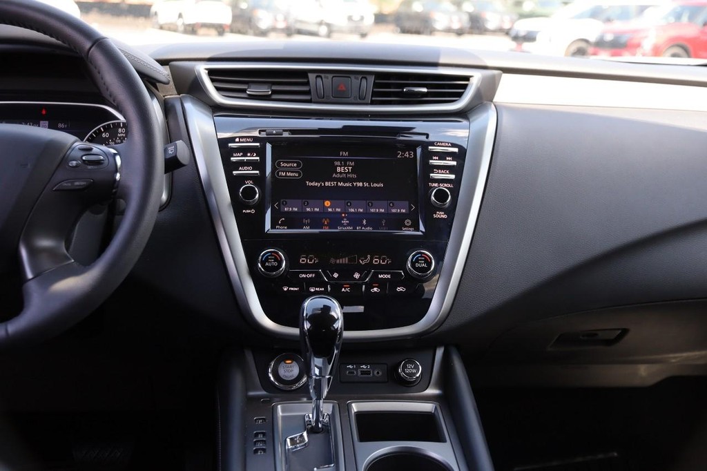 Nissan Murano Vehicle Image 27