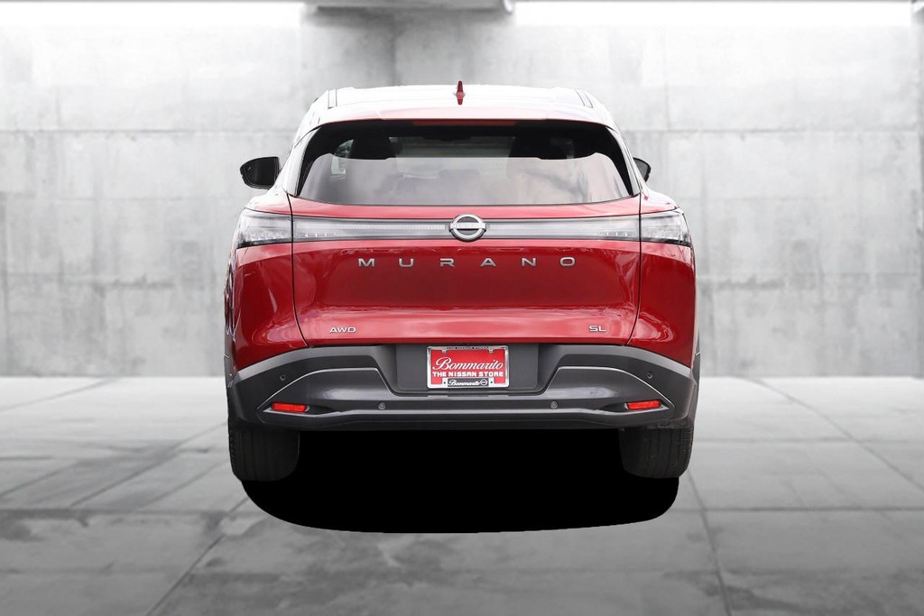 Nissan Murano Vehicle Full-screen Gallery Image 6