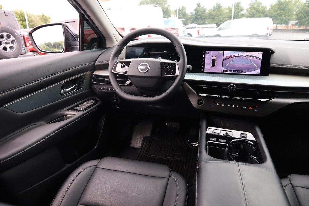 Nissan Murano Vehicle Full-screen Gallery Image 27