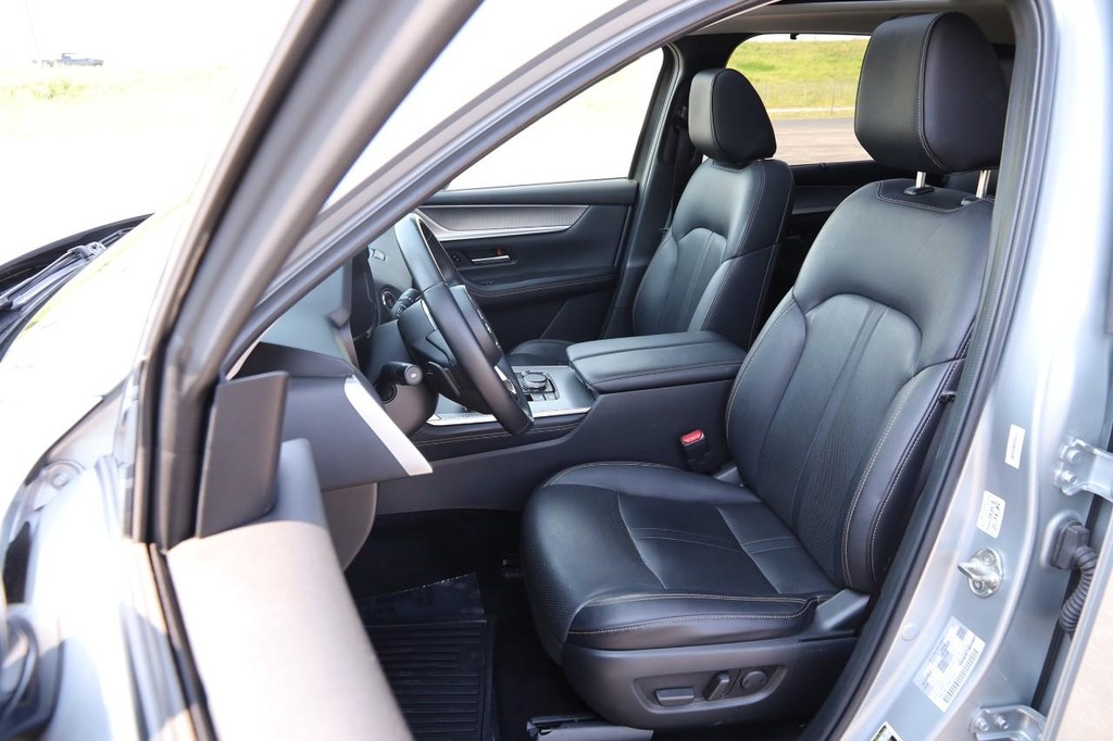 Mazda CX-90 Vehicle Image 07