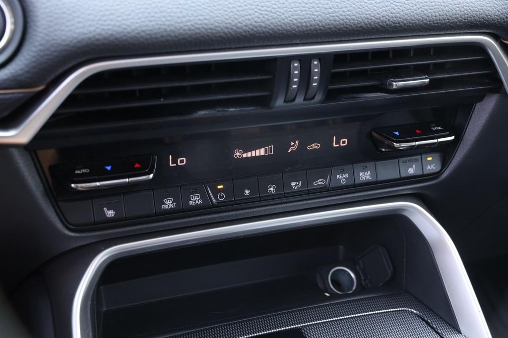 Mazda CX-90 Vehicle Image 20