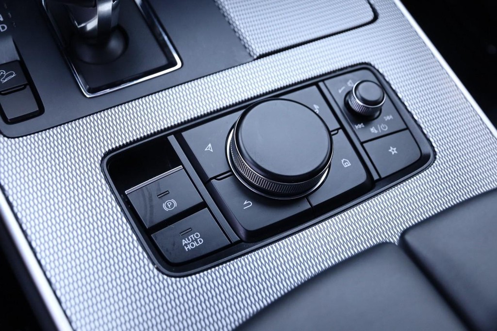 Mazda CX-90 Vehicle Image 22