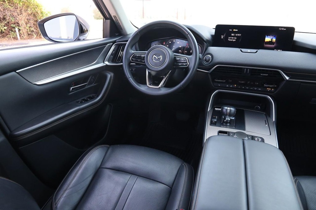 Mazda CX-90 Vehicle Image 27