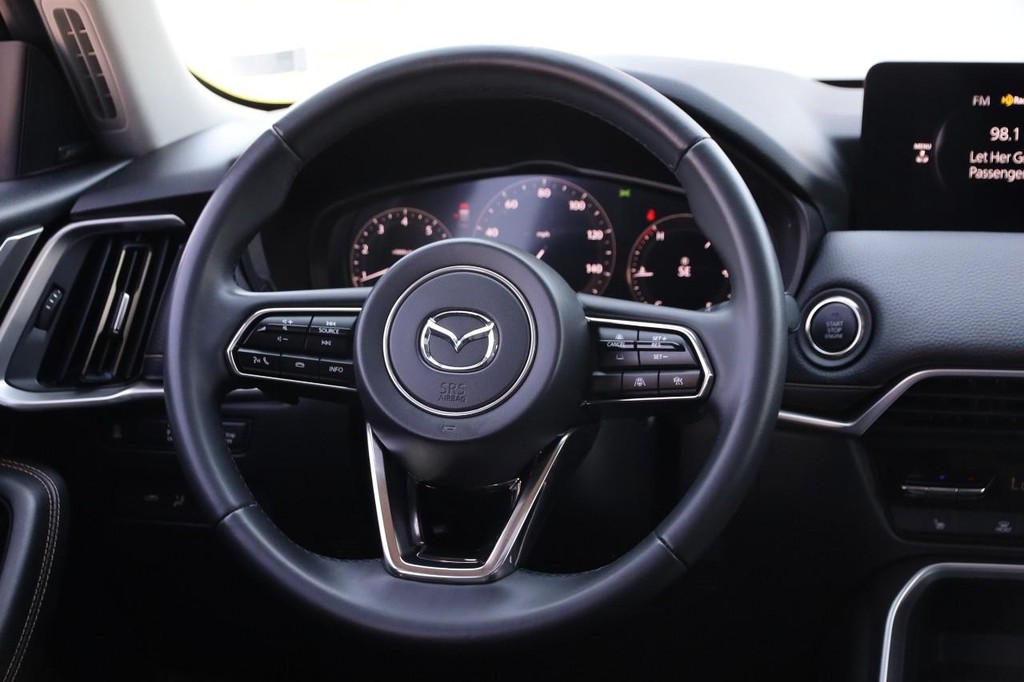 Mazda CX-90 Vehicle Image 28