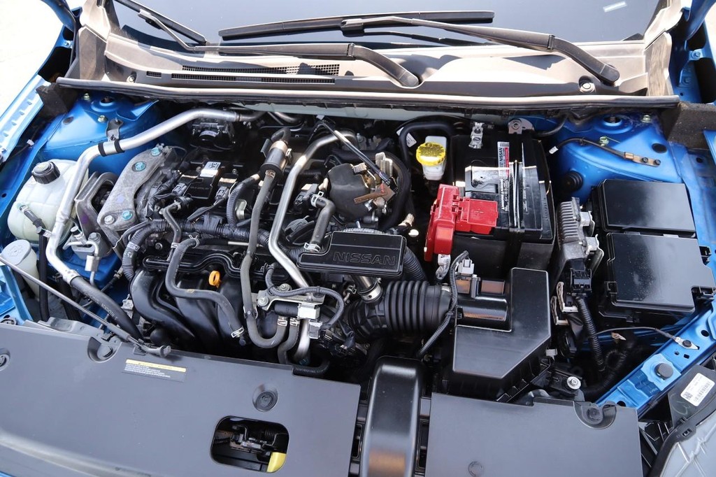 Nissan Sentra Vehicle Full-screen Gallery Image 27