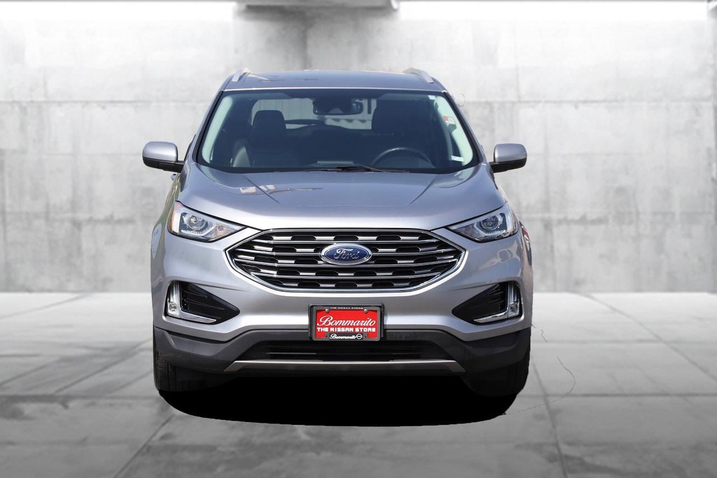Ford Edge Vehicle Full-screen Gallery Image 04