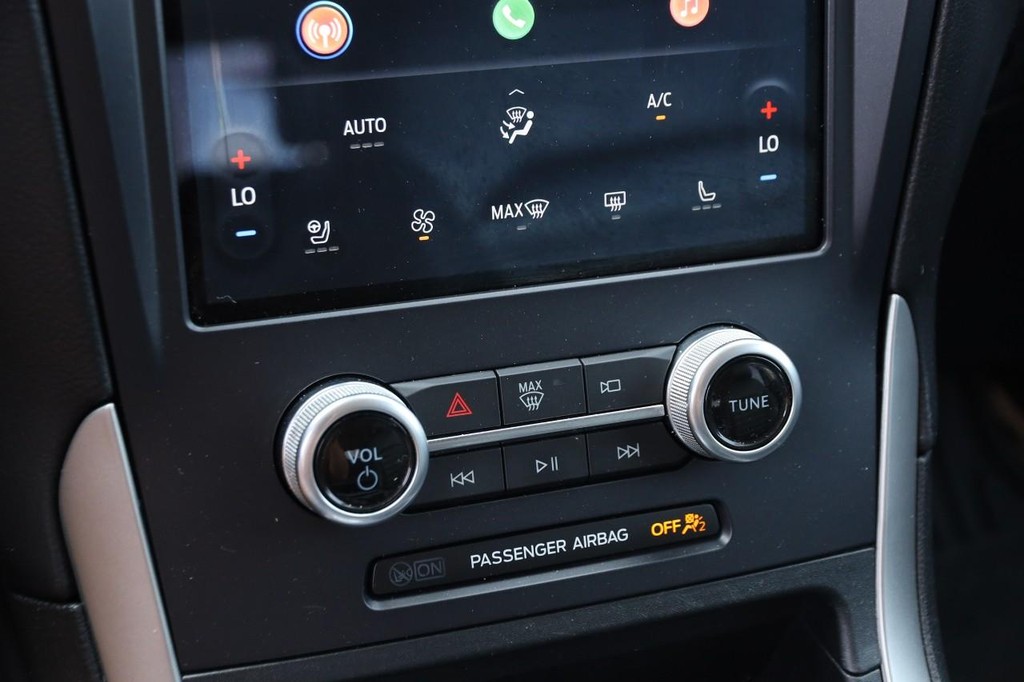 Ford Edge Vehicle Full-screen Gallery Image 19