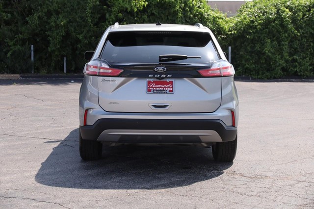 Ford Edge Vehicle Full-screen Gallery Image 6