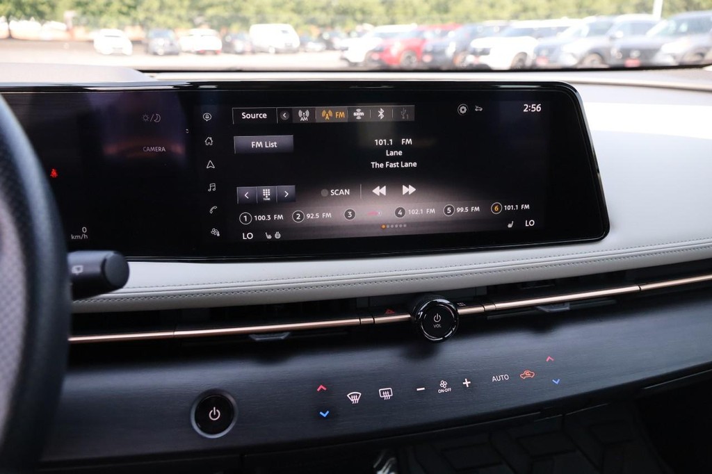 Nissan ARIYA Vehicle Image 15