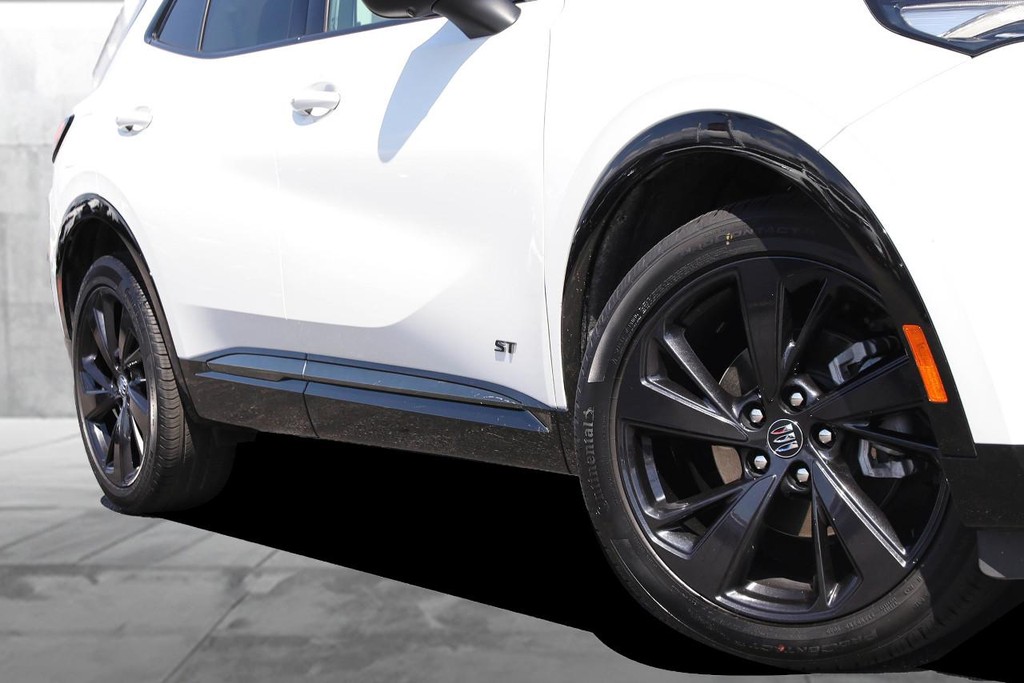 Buick Envision Vehicle Image 03