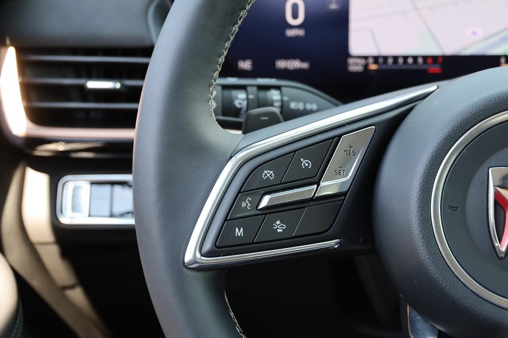 Buick Envision Vehicle Image 13